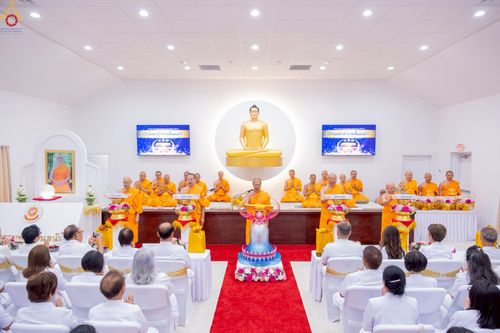 ภาพ No.234702:วันอาทิตย์ที่ 20 กรกฎาคม  พ.ศ.2568 พิธีทอดผ้าป่าภาคพื้นอเมริกา พิธีเจริญพระพุทธมนต์ ฉลองอาคารแก้วธรรมชัยรัตนอนันต์ วัดพระธรรมกายเทนเนสซี ประเทศสหรัฐอเมริกา