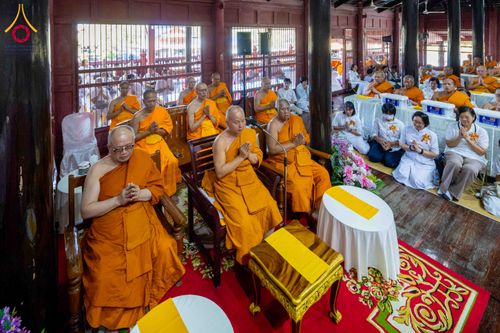 ภาพ No.303413:วันที่ 23 มกราคม พ.ศ. 2569 พิธีเจริญพุทธมนต์ปฏิบัติธรรม มอบทุนการศึกษา  ถวายสังฆทาน 109 วัด เพื่อถวายเป็นพุทธบูชา เพื่อขับเคลื่อนโครงการหมู่บ้านรักษาศีล 5 โดยคณะสงฆ์จังหวัดนครปฐม คณะศิษยานุศิษย์วัดพระธรรมกาย โครงการธรรมยาตรา ปีที่ 14 ณ วัดบางปลา อำเภอบาง