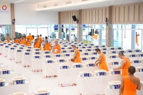 ภาพ No.81187:พิธีถวายสังฆทานแด่คณะสงฆ์ 323 วัด พิธีมอบกองทุนหนุนแรงใจช่วยครูใต้ และพิธีทำบุญอุทิศส่วนกุศลแด่ผู้วายชนม์ในเหตุการณ์ความไม่สงบ ๔ จังหวัดชายแดนภาคใต้  ปีที่ 19 ครั้งที่ 162 วันเสาร์ที่ 27 พฤษภาคม พ.ศ. 2566 ณ ศูนย์ปฏิบัติธรรมภาคใต้ อ.บางกล่ำ จ.สงขลา