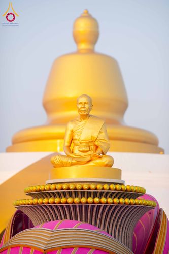 ภาพ No.299862:วันที่ 19 มกราคม พ.ศ.2569 พระธรรมยาตราปฏิบัติธรรมและถ่ายภาพหมู่ประวัติศาสตร์ ณ อนุสรณ์สถานลำดับที่ 5 สถานที่เผยแผ่วิชชาธรรมกายครั้งแรก  อนุสรณ์สถานบางปลาวัดบางปลา อ.บางเลน จ.นครปฐม ในโครงการธรรมยาตรา กตัญญูบูชา มหาปูชนียาจารย์ พระมงคลเทพมุนี(สด จนฺทสโร) 