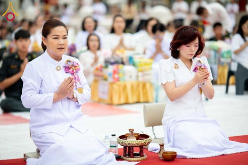 ภาพ No.310875:วันอาทิตย์ที่ 22 กุมภาพันธ์ พ.ศ. 2569 พิธีตักบาตรเเด่คณะพระภิกษุสงฆ์ 1,111 รูป จังหวัดน่าน หนึ่งในโครงการตักบาตรพระ 2,000,000 รูป 77 จังหวัดทั่วไทย ในวาระอันเป็นมงคลยิ่ง ครบรอบ 744 ปี นครน่าน สืบสานศรัทธา ทำบุญใหญ่ของเมืองน่าน ณ ข่วงเมือง วัดภูมินทร์ อำเ