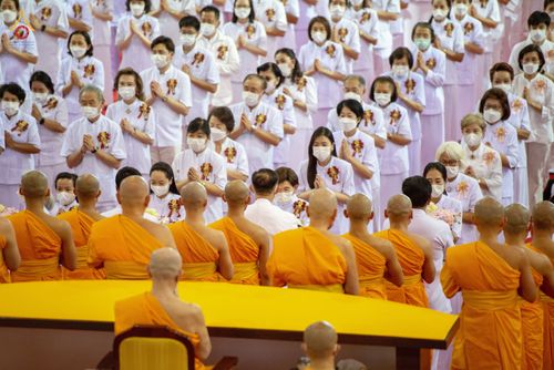 ภาพ No.81605:พิธีหล่อพระประธานเพื่อประดิษฐาน ณ ห้องแก้วสารพัดนึก 2 เนื่องในวันวิสาขบูชา วันเสาร์ที่ 3 มิถุนายน 2566 ณ วัดพระธรรมกาย จ.ปทุมธานี