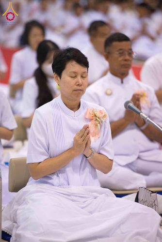 ภาพ No.318396:วันอาทิตย์ต้นเดือนที่ 5 เมษายน พ.ศ.2569 พิธีบูชาข้าวพระ ณ สภาธรรมกายสากล วัดพระธรรมกาย