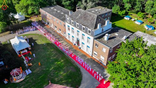 ภาพ No.83817:พิธีเวียนประทักษิณ,พิธีบรรพชาและพิธีอุปสมบทหมู่ ในโครงการอบรมพระธรรมทายาทในทวีปยุโรป  รุ่นที่ 9 วันอาทิตย์ที่ 16 กรกฎาคม พ.ศ. 2566 ณ วัดพระธรรมกายเบเนลักซ์  ประเทศเบลเยียม