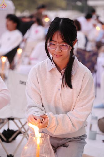 ภาพ No.292102:วันที่ 10 มกราคม พ.ศ. 2569 พิธีจุดประทีปถวายเป็นพุทธบูชา และบูชาธรรมมหาปูชนียาจารย์  ณ อนุสรณ์สถานคลองบางนางแท่น อ.สามพราน จ.นครปฐม ในโครงการธรรมยาตรา กตัญญูบูชา มหาปูชนียาจารย์ พระมงคลเทพมุนี(สด จนฺทสโร) พระผู้ปราบมาร อนุสรณ์สถาน 7 แห่ง ปีที่ 14