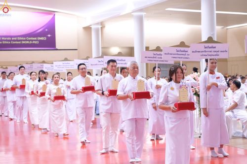 ภาพ No.311967:วันอังคารที่ 3 มีนาคม พ.ศ.2569 พิธีมอบโล่วัชรเกียรติยศ โครงการตอบปัญหาธรรมะทางก้าวหน้า ครั่งที่ 43, พิธีมอบโล่วัชรเกียรติยศ โครงการสอบตอบปัญหาศีลธรรม เพื่อสันติภาพโลก (World-Pec) ครั้งที่ 19 ณ สภาธรรมกายสากล วัดพระธรรมกาย