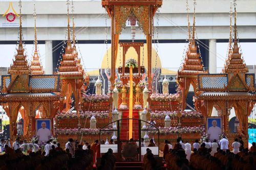 ภาพ No.316588:วันอาทิตย์ที่ 29 มีนาคม พ.ศ. 2569 พิธีทอดผ้าบังสุกุลและพิธีชำระร่าง โยมพ่อณรงค์ จินตมากุล  สิริอายุ 99 ปี 11 เดือน โยมบิดา พระครูปลัดรัตนวีรวัฒน์ (รังสฤษดิ์ อิทฺธิจินตโก) ที่ปรึกษาเจ้าคณะจังหวัดปทุมธานี เจ้าอาวาสวัดพระธรรมกาย  ณ ฌาปนสถานชั่วคราว ทางเข้า 