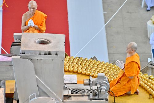 ภาพ No.77770:พิธีหล่อพระบรมพุทธเจ้า ทิศตะวันตก  วันอาทิตย์ที่ 19 มีนาคม พ.ศ. 2566 ณ วัดพระธรรมกาย จ.ปทุมธานี