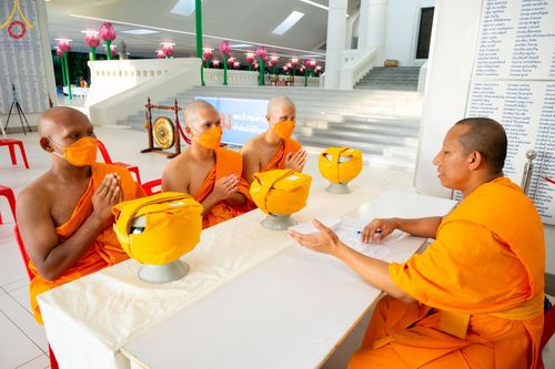 ภาพ No.141543:พิธีบรรพชาอุปสมบท โครงการอุปสมบทหมู่รุ่นผู้บริหาร รุ่นที่ 14 โครงการอุปสมบทหมู่ธรรมทายาท ระดับอุดมศึกษา รุ่นที่ 51 ภาคฤดูฝน ณ โบสถ์พระไตรปิฎก วัดพระธรรมกาย ในวันเสาร์ที่ 15 มิถุนายน พ.ศ. 2567