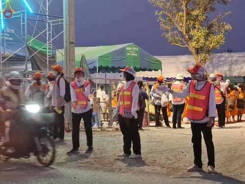 ภาพ No.108863:V.6 บุญเข้า การเตรียมงาน เก็บงาน การรับบุญของเจ้าหน้าที่หน่วยงานต่างๆ เพื่อโครงการธรรมยาตรา กตัญญูบูชามหาปูชนียาจารย์ พระมงคลเทพมุนี (สด จนฺทสโร) พระผู้ปราบมาร อนุสรณ์สถาน 7 แห่ง ปีที่ 12 ระหว่างวันที่ 2 - 31 มกราคม พ.ศ.2567