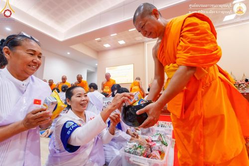 ภาพ No.152288:โครงการอบรมอุบาสก อุบาสิกาแก้ว ตัวแทนทอดกฐิน 30,000 วัด ทั่วไทย ระหว่างวันที่ 6-8 กันยายน พ.ศ. 2567 ณ ศูนย์อบรมเยาวชนกาญจนบุรี