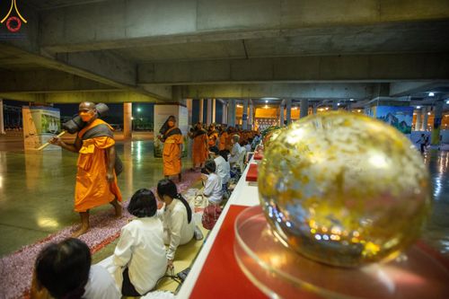 ภาพ No.120523:พิธีต้อนรับพระธรรมยาตรา ในโครงการธรรมยาตรา กตัญญูบูชา มหาปูชนียาจารย์ พระมงคลเทพมุนี(สด จนฺทสโร) พระผู้ปราบมาร อนุสรณ์สถาน 7 แห่ง ปีที่ 12 วันที่ 28 มกราคม พ.ศ. 2567 ณ วัดพระธรรมกาย จ.ปทุมธานี (ชุดที่ 2)