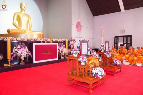 ภาพ No.78592:พิธีต้อนรับสัญญาบัตร พัดยศ ผ้าไตรและถวายมุทิตาสักการะฯ พระครูสิทธิรัตนวิเทศ และ พระครูวิเทศสันติคุณ วันอังคารที่ 28 มีนาคม พ.ศ. 2566 ณ อุโบสถวัดพระธรรมกาย