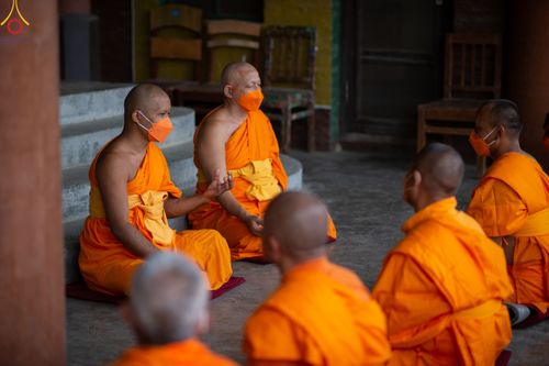 ภาพ No.80023:สามเณรฟังธรรม ปฎิบัติธรรม ในโครงการบรรพชาสามเณรหมู่ ประเทศเนปาล วันที่ 20 มีนาคม พ.ศ.2566