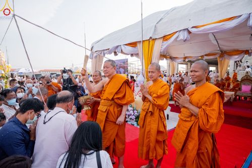 ภาพ No.79543:พิธีเททองหล่อพระประธาน ประจำอุโบสถวัดสายสุวพรรณ ณ มณฑลพิธีฯ ธรรมอุทยาน สัตตมหาสถาน หน้าอุโบสถวัดสายสุวพรรณ ต.คลองสี่ อ.คลองหลวง จ.ปทุมธานี วันเสาร์ที่ 1 เมษายน พ.ศ. 2566