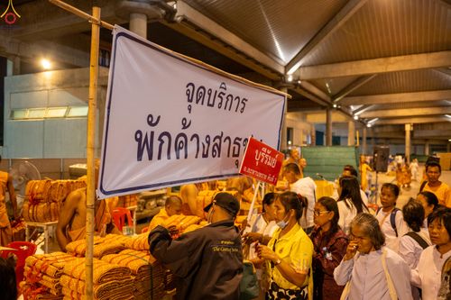 ภาพ No.323885:วันที่ 22 เมษายน พ.ศ.2569 (วันคุ้มครองโลก) งานถวายมหาสังฆทาน 40,000 กว่าวัดทั่วประเทศ บรรยากาศพระสังฆาธิการและสาธุชน  เดินทางเข้าวัดพระธรรมกาย และพักค้าง ตั้งแต่ ตอนเย็นวันที่ 21  ถึงเช้าวันที่ 22