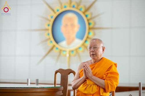 ภาพ No.310115:วันที่ 7 กุมภาพันธ์ พ.ศ. 2569 พิธีถวายภัตตาหารเมนูสวรรค์ เพื่อการบรรลุธรรม ณ หอฉันคุณยายอาจารย์ฯ วัดพระธรรมกาย