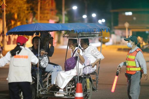 ภาพ No.282467:วันที่ 19 -20 ธันวาคม พ.ศ.2568 เบื้องหลังความสำเร็จ ของการจัดงานตักบาตร พระ 10,000 รูป Skywalk กาญจนบุรี