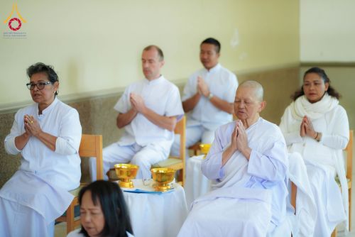 ภาพ No.328717:วันอาทิตย์ที่ 10 พฤษภาคม พ.ศ. 2569 พิธีสักการะพระบรมสารีริกธาตุ ณ วัดพระธรรมกายเบลเยียม