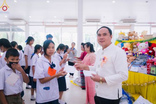 ภาพ No.104598:วันรวมพลังเด็กดี V-Star ผู้นำฟื้นฟูศีลธรรมโลก จังหวัดปราจีนบุรี ณ ธุดงคสถานปราจีนบุรี วันที่ 24 ธันวาคม พ.ศ. 2566