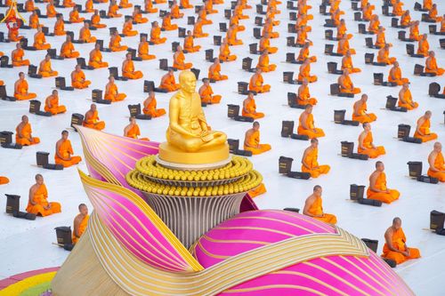 ภาพ No.198624:พระธรรมยาตราปฏิบัติธรรม และถ่ายภาพหมู่ประวัติศาสตร์ ณ อนุสรณ์สถานบางปลา วัดบางปลา อำเภอบางเลน จังหวัดนครปฐม ในโครงการธรรมยาตรา กตัญญูบูชา มหาปูชนียาจารย์ พระมงคลเทพมุนี(สด จนฺทสโร) พระผู้ปราบมาร อนุสรณ์สถาน 7 แห่ง ปีที่ 13 วันที่ 20 มกราคม พ.ศ. 2568