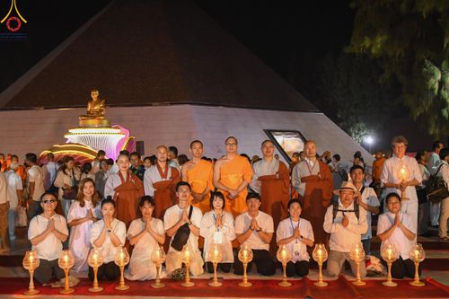 ภาพ No.108280:V.5 ทุ่มพลัง การเตรียมงาน เก็บงาน การรับบุญของเจ้าหน้าที่หน่วยงานต่างๆ เพื่อโครงการธรรมยาตรา กตัญญูบูชามหาปูชนียาจารย์ พระมงคลเทพมุนี (สด จนฺทสโร) พระผู้ปราบมาร อนุสรณ์สถาน 7 แห่ง ปีที่ 12 ระหว่างวันที่ 2 - 31 มกราคม พ.ศ. 2567