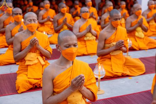 ภาพ No.119181:พิธีจุดประทีปถวายเป็นพุทธบูชา และบูชาธรรมมหาปูชนียาจารย์ พระมงคลเทพมุนี(สด จนฺทสโร) ในโครงการธรรมยาตราฯ วันที่ 26 มกราคม พ.ศ. 2567 ณ อาคารธรรมยาตรา กตัญญูบูชามหาปูชนียาจารย์ ตรงข้ามวัดปากน้ำภาษีเจริญ จ.กรุงเทพมหานคร