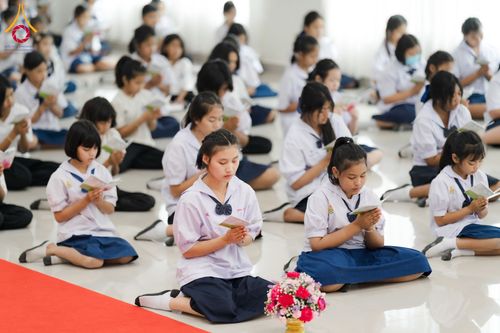 ภาพ No.180938:กิจกรรมวันรวมพลังเด็กดี V-Star ผู้นำฟื้นฟูศีลธรรมโลก ประจำปีพุทธศักราช 2567 จังหวัดสุพรรณบุรี ณ ศูนย์ปฏิบัติธรรมพระมงคลเทพมุนี อำเภอสองพี่น้อง จังหวัดสุพรรณบุรี วันที่ 21 พฤศจิกายน พ.ศ.2567