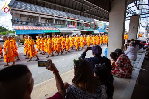 ภาพ No.211382:วันอาทิตย์ที่ 16 มีนาคม พ.ศ. 2568 ธรรมยาตราอัญเชิญพระบรมสารีริกธาตุ รอบเมืองปัตตานี ประดิษฐาน ณ ปทุมเจดีย์ เจดีย์พระพุทธเจ้า 5 พระองค์  ศูนย์อบรมเยาวชนปัตตานี