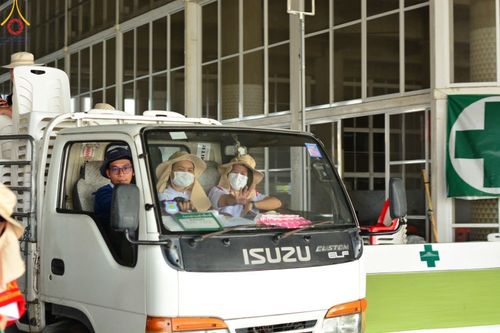 ภาพ No.58245:V.41 เทหมดใจ  ลุยต่อไป ร้อยซาวปี การเตรียมงาน การปฏิบัติงาน และการเก็บงาน ของเจ้าหน้าที่หน่วยงานต่างๆ เพื่อพิธีฉลองอายุวัฒนมงคล 80 ปี หลวงพ่อธัมมชโย และรับถวายมหาสังฆทาน 10,000 กว่าวัดทั่วประเทศ ในวันคุ้มครองโลก จันทร์ที่ 22 เมษายน พ.ศ. 2567