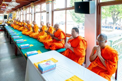 ภาพ No.203397:พิธีทอดผ้าป่าทำนุบำรุงศาสนสถาน ณ วัดปรางค์หลวง ตำบลบางม่วง อำเภอบางใหญ่ จังหวัดนนทบุรี ในโครงการธรรมยาตรา กตัญญูบูชา มหาปูชนียาจารย์ พระมงคลเทพมุนี(สด จนฺทสโร) พระผู้ปราบมาร อนุสรณ์สถาน 7 แห่ง ปีที่ 13 วันที่ 29 มกราคม พ.ศ. 2568