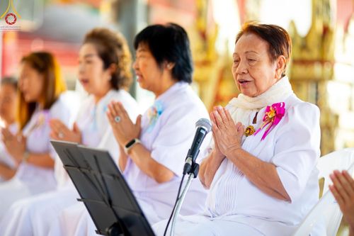 ภาพ No.189331:พิธีทอดผ้าป่าทำนุบำรุงศาสนสถาน ในโครงการธรรมยาตรา กตัญญูบูชา มหาปูชนียาจารย์ พระมงคลเทพมุนี(สด จนฺทสโร) พระผู้ปราบมาร อนุสรณ์สถาน 7 แห่ง ปีที่ 13 ณ วัดใหม่นพรัตน์  ต.เนินพระปรางค์ อ.สองพี่น้อง จ.สุพรรณบุรี วันที่ 5 มกราคม พ.ศ. 2568