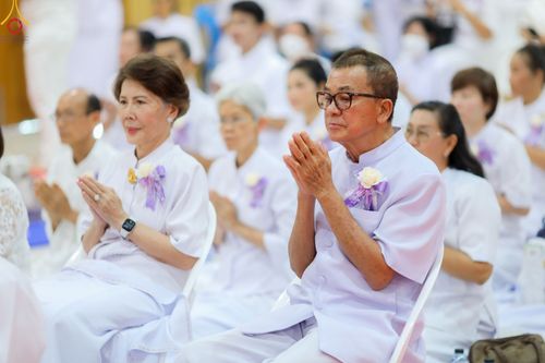 ภาพ No.89775:พิธีวางแผ่นจารึกชื่อ เพื่อนำไปประดิษฐานไว้ในฐานองค์พระประธาน เนื่องในโอกาสครบรอบ 10 ปี ศูนย์ปฏิบัติธรรมนครราชสีมา วันอาทิตย์ที่ 24 กันยายน พ.ศ. 2566