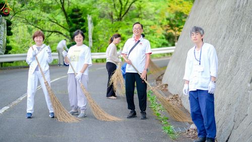 ภาพ No.136504:คณะพระภิกษุสงฆ์และกัลยาณมิตรชาวสิงคโปร์ เดินทางมาปฏิบัติธรรม ณ วัดป่าธรรมกายนานาชาติโทชิหงิ ประเทศญี่ปุ่น ระหว่างวันที่ 27 เมษายน  - 2 พฤษภาคม พ.ศ. 2567
