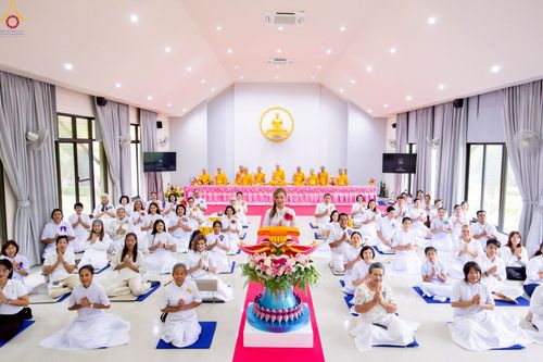 ภาพ No.270106:วันที่ 26 ตุลาคม พ.ศ. 2568 พิธีทอดกฐินสามัคคีทั่วไทย ณ ศูนย์ฏิบัติธรรมนานาชาติสมุย  จ.สุราษฎร์ธานี โดยคณะศิษยานุศิษย์ บูชาธรรม 81 ปี หลวงพ่อธัมมชโย