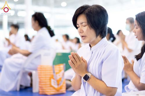 ภาพ No.223359:วันวิสาขบูชา วันอาทิตย์ที่ 11 พฤษภาคม พ.ศ. 2568 พิธีตักบาตร และปฎิบัติธรรม ณ สภาธรรมกายสากล วัดพระธรรมกาย