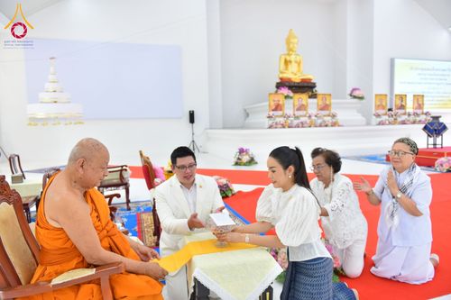 ภาพ No.152515:พิธียกฉัตรขาว 5 ชั้น กางกั้นถวายองค์พระประธาน อาคารปฏิบัติธรรมวัดสายสุวพรรณ ต.คลองสี่ อ.คลองหลวง จ.ปทุมธานี วันเสาร์ที่ 7 กันยายน พ.ศ. 2567