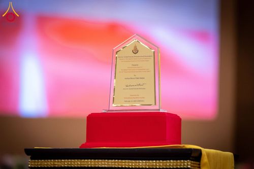 ภาพ No.207550:พิธีมอบโล่พระราชทาน สมเด็จพระกนิษฐาธิราชเจ้า กรมสมเด็จพระรัตนราชสุดาฯ สยามบรมราชกุมารี และโล่เกียรติยศโครงการตอบปัญหาธรรมะ "ทางก้าวหน้า" ครั้งที่ 42 พิธีมอบโล่วัชรเกียรติยศ โครงการตอบปัญหาศีลธรรมเพื่อสันติภาพโลก (WORLD-PEC) ครั้งที่ 18 วันที่ 12 ก.พ. 2568