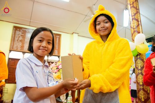 ภาพ No.184192:กิจกรรมวันรวมพลังเด็กดี V-Star จังหวัดตาก ประจำปี 2567  วันที่ 6 ธันวาคม พ.ศ. 2567 ณ วัดดอนเจดีย์ อ.พบพระ จ.ตาก