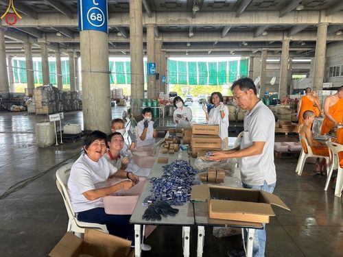 ภาพ No.61361:V.36 ทุ่มเทเพื่อพ่อ 80 ปี ภาพการเตรียมงานของหน่วยงานต่างๆ เพื่อพิธีฉลองอายุวัฒนมงคล 80 ปี หลวงพ่อธัมมชโย และรับถวายมหาสังฆทาน 10,000 กว่าวัดทั่วประเทศ ในวันคุ้มครองโลก จันทร์ที่ 22 เมษายน พ.ศ.2567