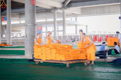 ภาพ No.220595:วันที่ 22 - 25 เมษายน พ.ศ. 2568 การต้อนรับพักค้างพระสังฆาธิการ และการเก็บงานพักค้าง เพื่องานวันคุ้มครองโลก ณ วัดพระธรรมกาย