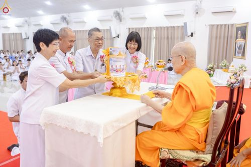 ภาพ No.241320:วันอาทิตย์ที่ 24 สิงหาคม พ.ศ.2568 พิธีปฐมผ้าป่าสถาปนาองค์พระเจดีย์เพื่อสร้างสันติภาพโลก พิธีไถ่ชีวิตโค สร้างมหากุศลด้วยการให้ชีวิตสัตว์เป็นทาน ณ ศูนย์ปฏิบัติธรรมสระบุรี อ.พระพุทธบาท จ.สระบุรี