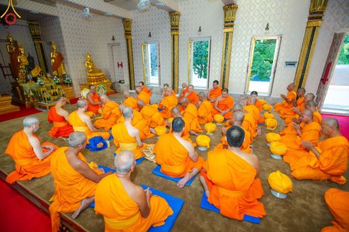 ภาพ No.184654:โครงการบรรพชาอุปสมบทหมู่ บูชาธรรมมหาปูชนียาจารย์ ณ วัดพระพุทธบาท ราชวรมหาวิหาร ต.ขุนโขลน อ.พระพุทธบาท จ.สระบุรี  วันที่ 8 ธันวาคม พ.ศ. 2567