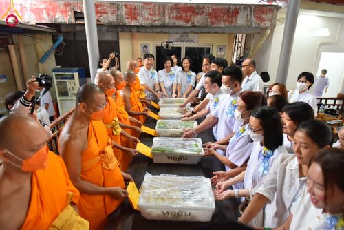 ภาพ No.112995:พิธีถวายภัตตาหารเป็นสังฆทาน แด่คณะพระธรรมยาตรา ปีที่ 12 วันที่ 16 มกราคม พ.ศ. 2567 ณ วัดโบสถ์(บน) บางคูเวียง จ.นนทบุรี