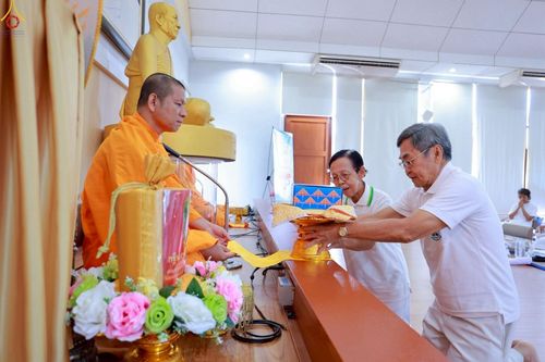 ภาพ No.247588:วันที่ 19-21 กันยายน พ.ศ. 2568 โครงการบวชอุบาสกแก้ว อุบาสิกาแก้ว ตัวแทนทอดกฐิน 30,000 วัด รุ่นที่ 2 ณ ศูนย์กัลยาณมิตรบางพลี สมุทรปราการ