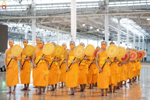 ภาพ No.88157:พิธีมุทิตาสักการะ เปรียญธรรม 9,6,3 และบาลีศึกษา 6,3  พิธีมอบดวงแก้วสามเณรทรงบาลีไวยากรณ์ วันอาทิตย์ 17 กันยายน พ.ศ. 2566 ณ สภาธรรมกายสากล วัดพระธรรมกาย