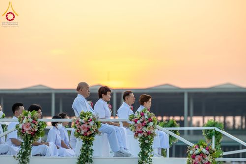 ภาพ No.207734:พิธีเวียนประทักษิณและจุดมาฆประทีป ในวันมาฆบูชา วันพุธที่ 12 กุมภาพันธ์ พ.ศ. 2568 ณ พระมหาธรรมกายเจดีย์ วัดพระธรรมกาย