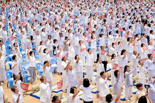 ภาพ No.239914:วันที่ ๒๒ - ๒๔ สิงหาคม พ.ศ. ๒๕๖๘ สัมมนารวมใจผู้นำบุญ บูชาธรรม ๘๑ ปี หลวงพ่อธัมมชโย กฐินสามัคคีทั่วไทย ๓๐,๐๐๐ วัด โครงการอุปสมบทบูชาธรรมมหาปูชนียาจารย์ ๓,๐๐๐ รูป รุ่นที่ ๑