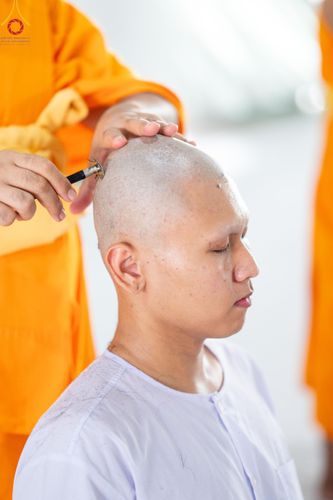 ภาพ No.140278:พิธีตัดปอยผมและปลงผม โครงการอุปสมบทหมู่ธรรมทายาท ระดับอุดมศึกษา รุ่นที่ 51 ภาคฤดูฝน วันเสาร์ที่ 8 มิถุนายน พ.ศ.2567 ณ มหารัตนวิหารคด 9 วัดพระธรรมกาย