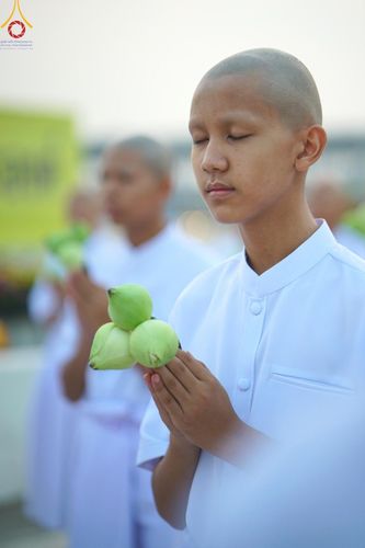 ภาพ No.133736:พิธีเวียนประทักษิณและพิธีวันทาเจดีย์ โครงการบรรพชาสามเณร ฟื้นฟูพระพุทธศาสนาทั่วไทย ณ วัดพระธรรมกาย วันเสาร์ที่ 6 เมษายน พ.ศ. 2567